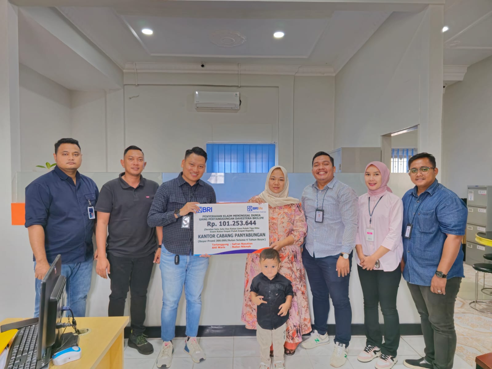 BRI Life Bayarkan Asuransi Klaim Manfaat Kepada Nasabah Sebesar Rp101 juta