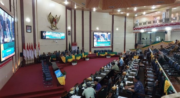 DPRD Medan Gelar Rapat Paripurna Penjelasan Usulan Tentang Perubahan Perda Persampahan, Hanya 11 Anggota Dewan yang Hadir