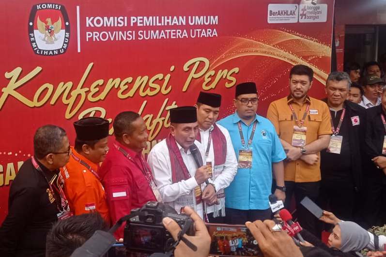 Edy Rahmayadi – Hasan Sagala Daftar ke KPU, Berkas Dinyatakan Lengkap
