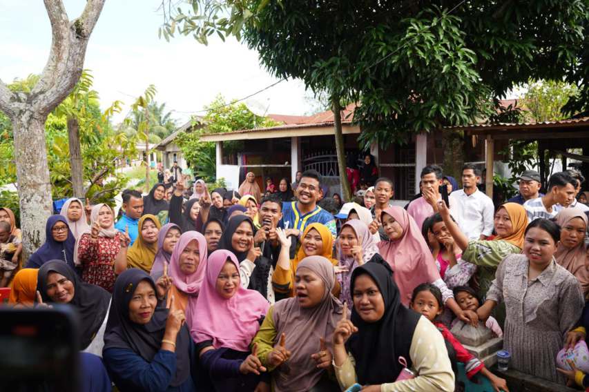 Bobby Nasution Blusukan ke Gang Sempit di Tanjungbalai, Terima Keluhan Jalan Rusak, Pendikan hingga Kesehatan