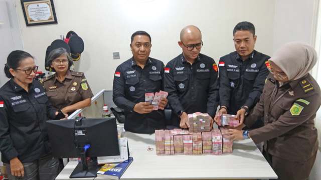 Lagi, Kejati Sumut Terima UP Rp950 Juta Lebih dari Perkara Korupsi Dana Kas PT PPSU