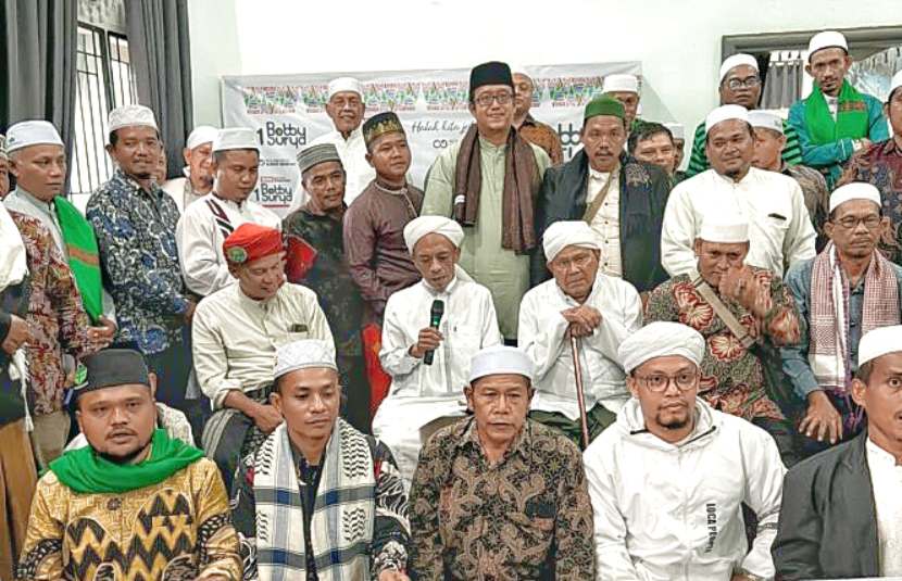 Sebanyak 99 Pimpinan Ponpes se Tabagsel Bergerak Bersama Menangkan Bobby – Surya