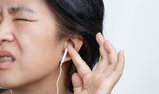 Viral !! Apakah Mendengar Musik Bisa Bikin Telinga Berdarah?