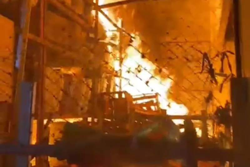 Toko Florist di Pusat pasar Kota Medan terbakar