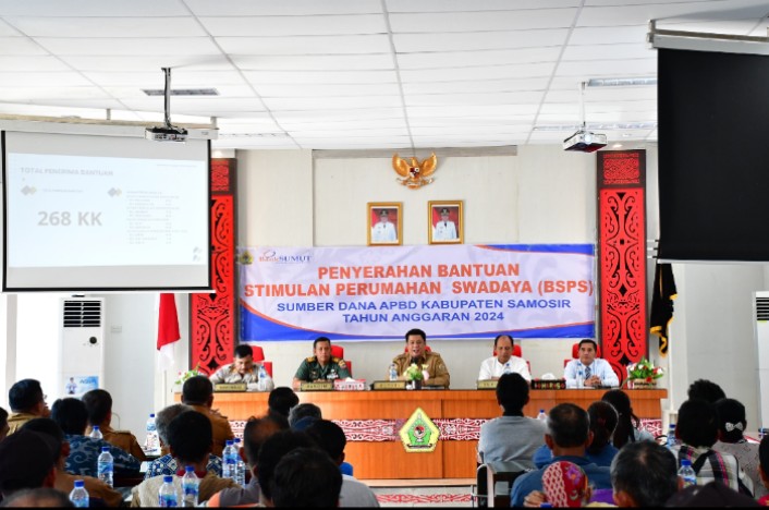 Bupati Samosir Alokasikan APBD untuk Bantuan Stimulasi Perumahan Swadaya