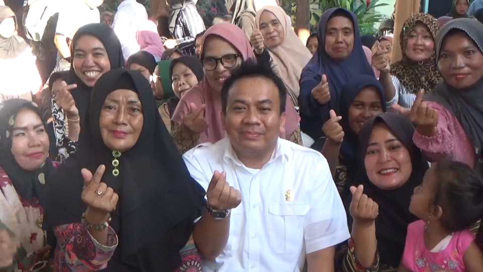 Reses di Tembung, Zulkarnaen Terima Keluhan Emak-emak soal Layanan Puskesmas yang Tidak Ramah