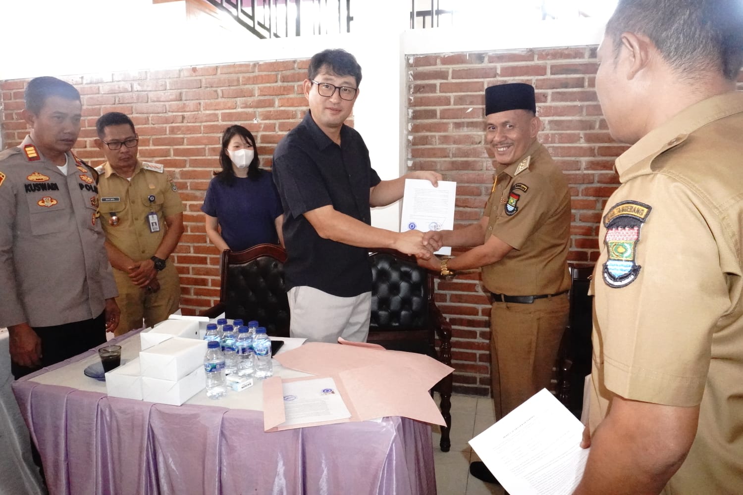 Desa Kohod dapat Bantuan Air Bersih dari Synopex Tirta Indonesia