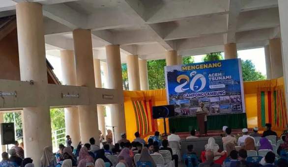 20 Tahun Tsunami, Warga Aceh Larut Dalam Doa