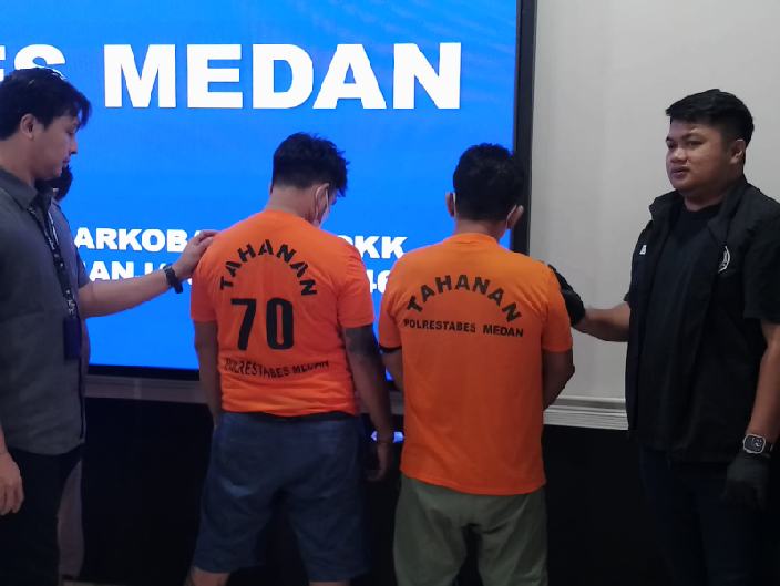 Polisi Sergap Gembong dan Kurir Narkoba