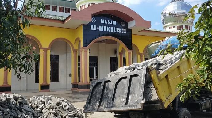 Sambut Puasa Ramadan, Masjid Al Mukhlisin Borong Pavling Block Rutan Kelas I Medan