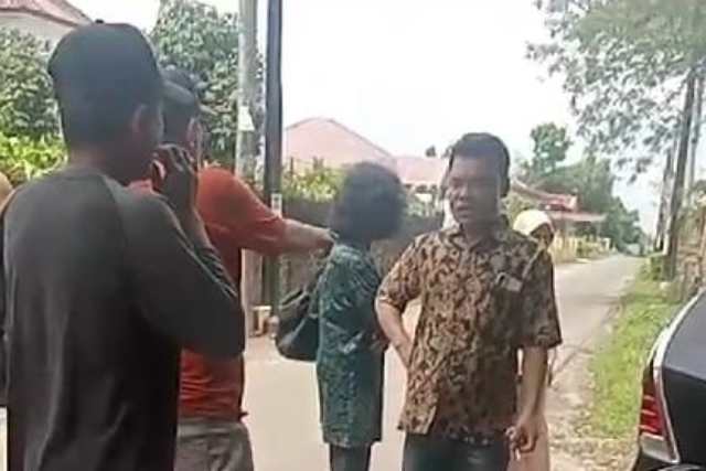 Frida Mona Simarmata Temani Saksinya Cari Tanah di Jalan Sidobakti “Diusir” Warga Gara-gara Masuk Tanpa Izin