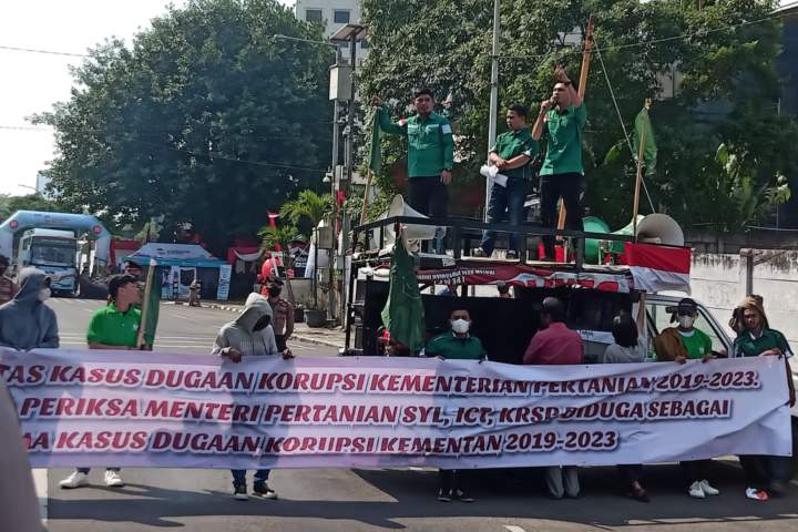 Tingkatkan Sinergisitas dan Rasa Kekeluargaan, Rico Waas Kunjungi Dandenpom I/5