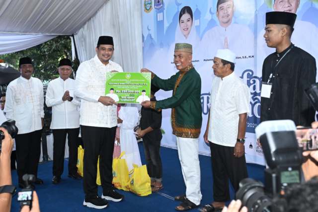 Safari Ramadan di Binjai, Bobby Nasution Serahkan Bantuan Pembangunan Masjid dan Ajak Masyarakat Perangi Narkoba