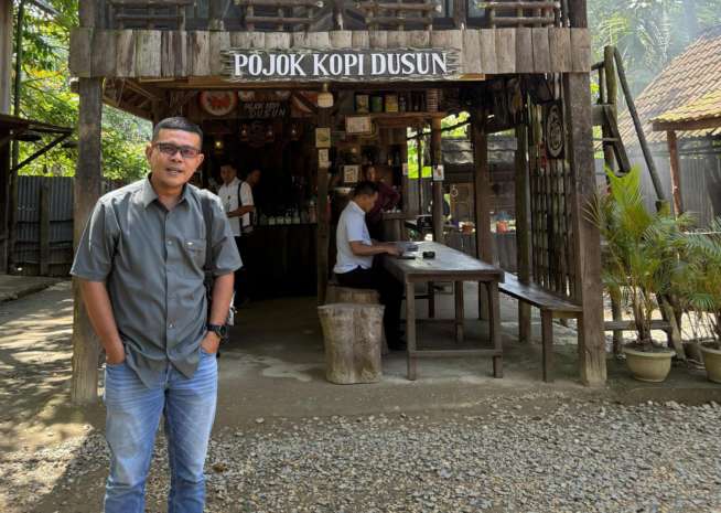 Kordinator Nasional Relawan Listrik Untuk Negeri (Re-LUN) sekaligus Ketua Umum Ikatan Wartawan Online (IWO) Teuku Yudhistira.