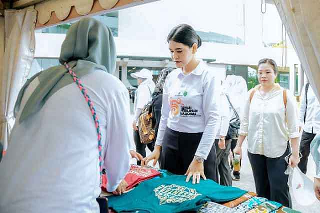 Kahiyang Ayu Bersama Ketua Dekranasda Seluruh Indonesia Berkunjung ke IKN