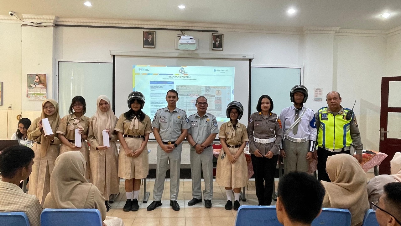 Kegiatan Sosialisasi Keselamatan Lalu Lintas di SMA Swasta Harapan Mandiri Medan