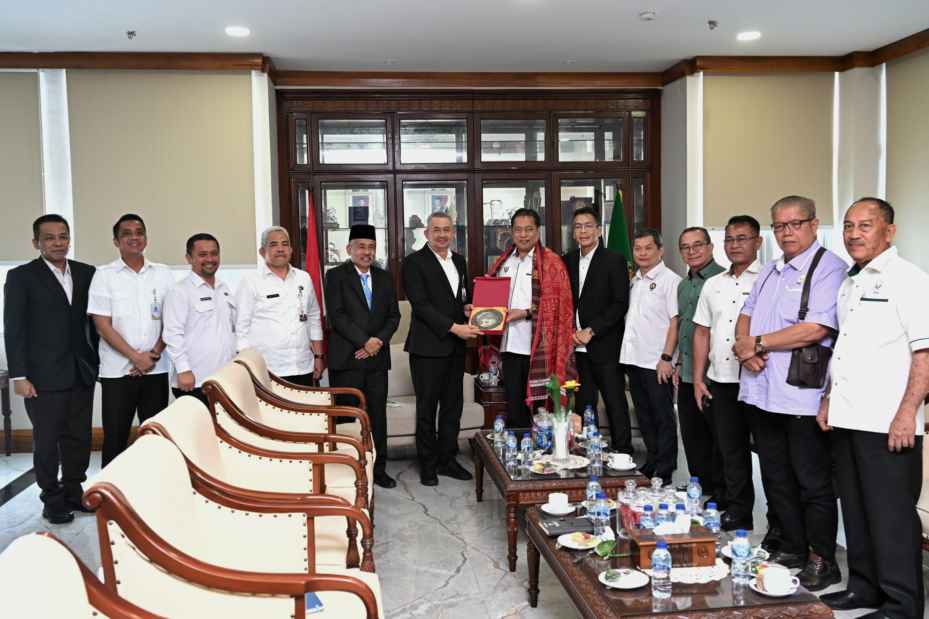 Sumatera Utara Jadi Role Model Budidaya Ikan Nila bagi Malaysia, Fokus ke Tilapia Hitam Danau Toba