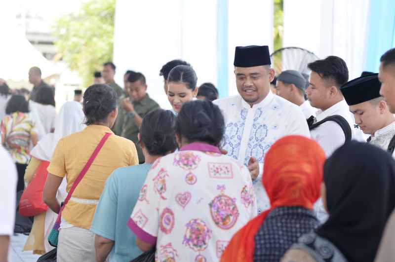 Gubernur Sumut Bobby Nasution Gelar Open House Idulfitri, Ribuan Warga Padati Rumah Dinas